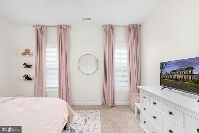 301 KINGDOM DR, Fredericksburg, VA 22406