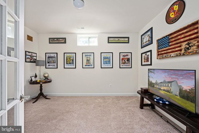 301 KINGDOM DR, Fredericksburg, VA 22406