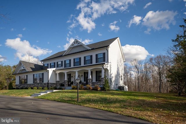 301 KINGDOM DR, Fredericksburg, VA 22406