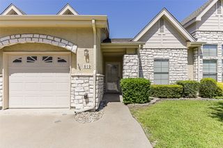 819 Earhart Avenue, Grand Prairie, TX 75051
