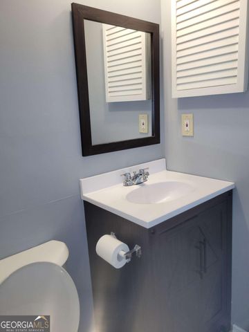 457 Prince Of Wales, Stone Mountain, GA 30083