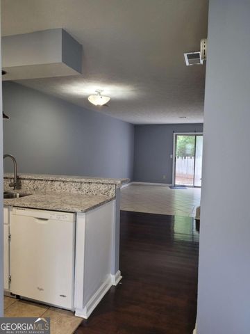 457 Prince Of Wales, Stone Mountain, GA 30083