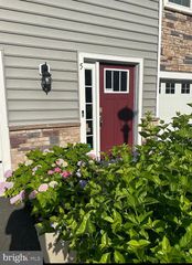 5 VERONA LN, Mount Laurel, NJ 08054