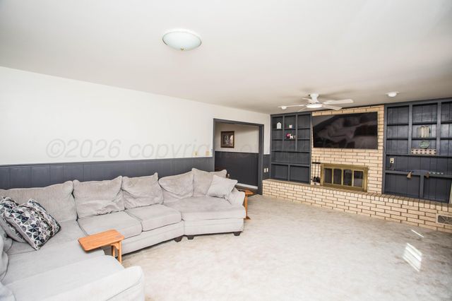 73 Houston Road, Tulia, TX 79088