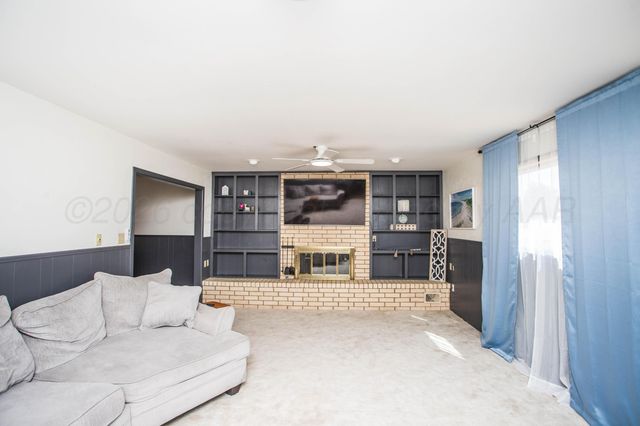 73 Houston Road, Tulia, TX 79088