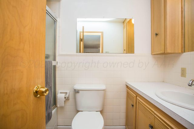 73 Houston Road, Tulia, TX 79088