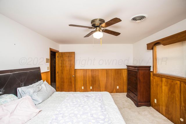 73 Houston Road, Tulia, TX 79088