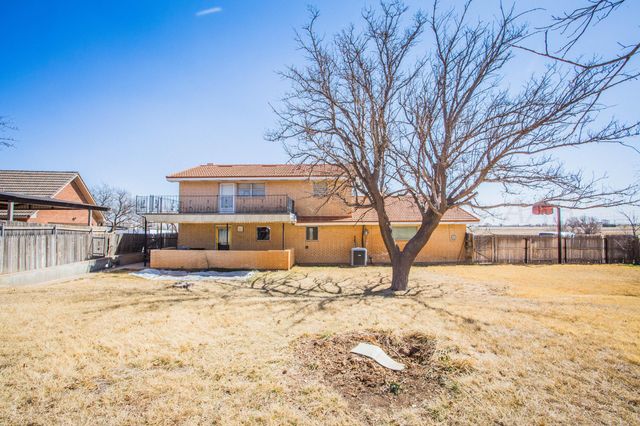 73 Houston Road, Tulia, TX 79088