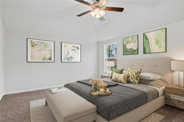 452 Rock Creek Drive, Tonganoxie, KS 66086