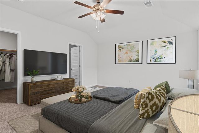 452 Rock Creek Drive, Tonganoxie, KS 66086