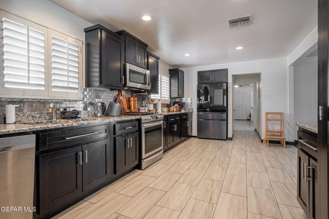 9707 DARWAY Drive, El Paso, TX 79925