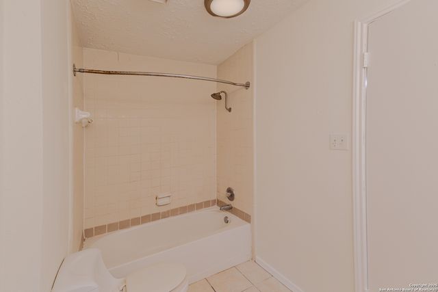 6303 Welles Glenn Cir, San Antonio, TX 78240