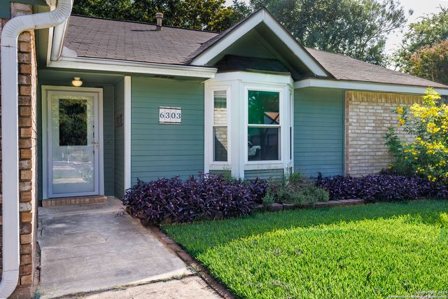 6303 Welles Glenn Cir, San Antonio, TX 78240