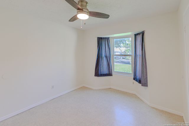 6303 Welles Glenn Cir, San Antonio, TX 78240