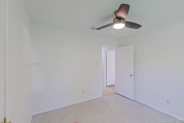 6303 Welles Glenn Cir, San Antonio, TX 78240