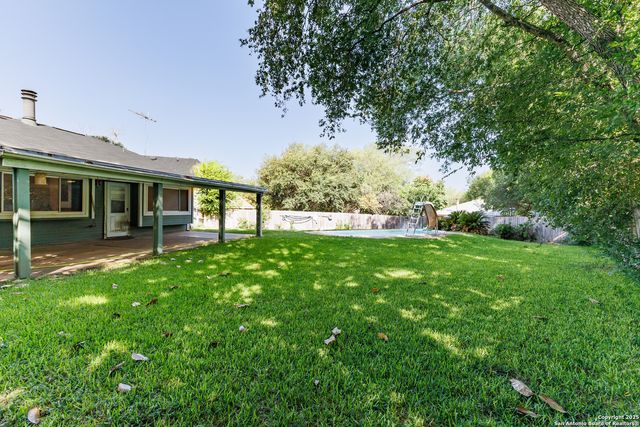 6303 Welles Glenn Cir, San Antonio, TX 78240