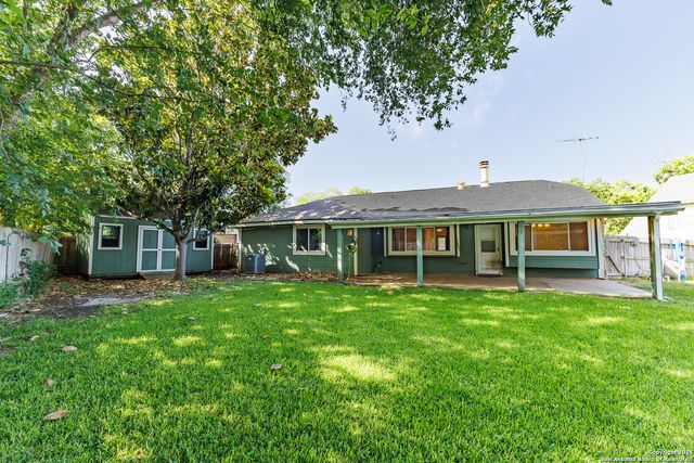 6303 Welles Glenn Cir, San Antonio, TX 78240