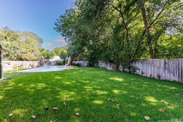 6303 Welles Glenn Cir, San Antonio, TX 78240