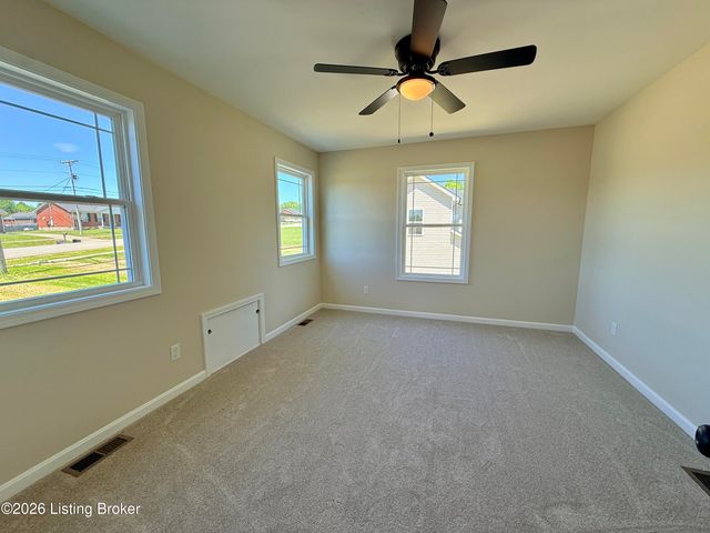 419 Susannah Ave, Bardstown, KY 40004