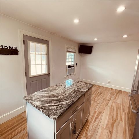 118 Balch Street, Pawtucket, RI 02861
