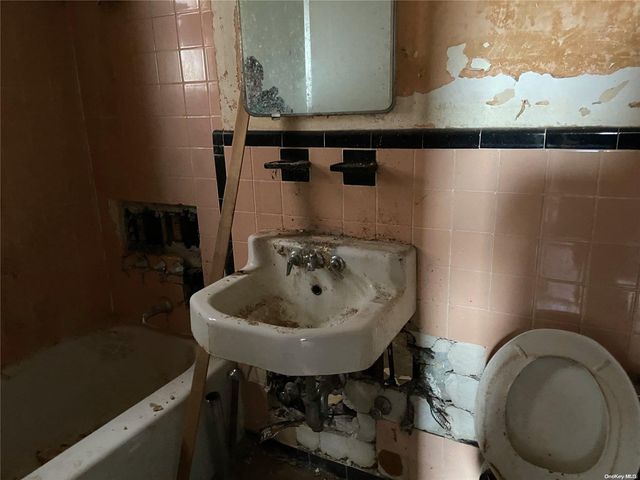 10 E 43 Street 4J, East Flatbush, NY 11203