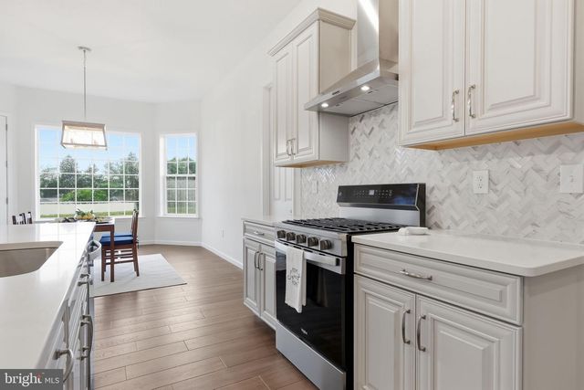 113 CAMERON LN, Lititz, PA 17543