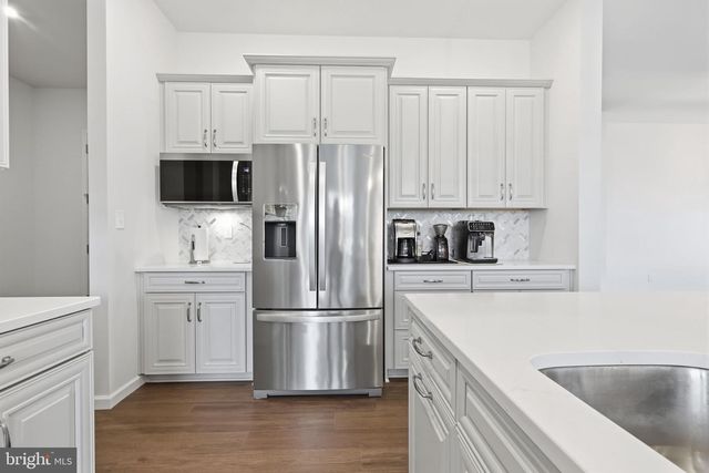 113 CAMERON LN, Lititz, PA 17543