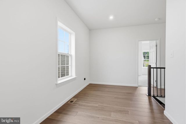113 CAMERON LN, Lititz, PA 17543