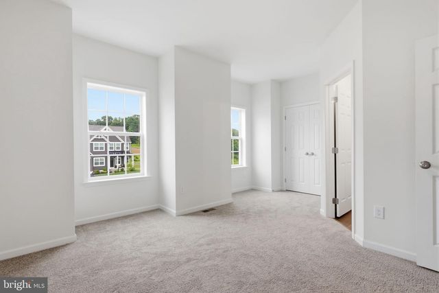 113 CAMERON LN, Lititz, PA 17543