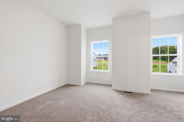 113 CAMERON LN, Lititz, PA 17543