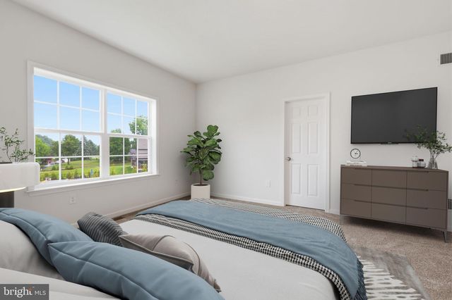 113 CAMERON LN, Lititz, PA 17543