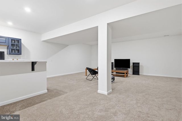 113 CAMERON LN, Lititz, PA 17543