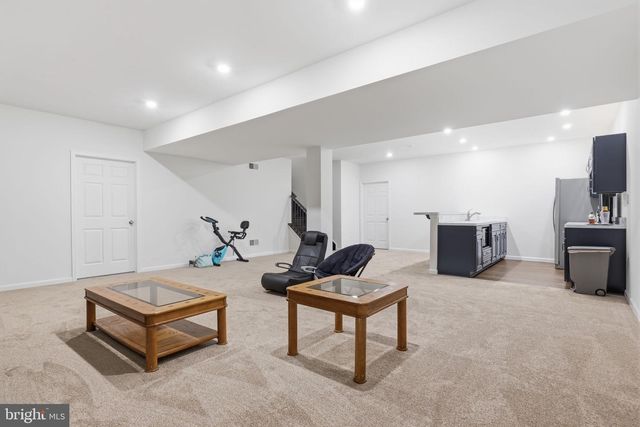113 CAMERON LN, Lititz, PA 17543