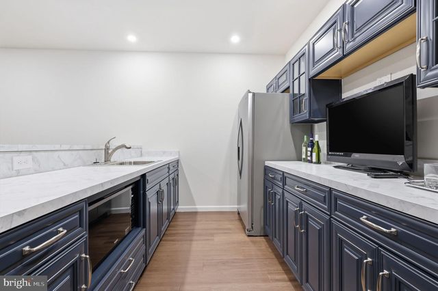 113 CAMERON LN, Lititz, PA 17543