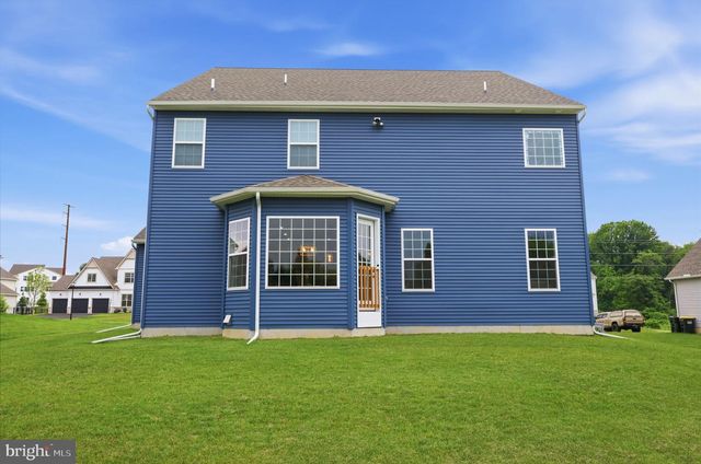 113 CAMERON LN, Lititz, PA 17543
