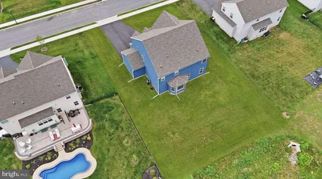113 CAMERON LN, Lititz, PA 17543