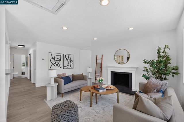 2755 Eastgate Ave, Concord, CA 94520