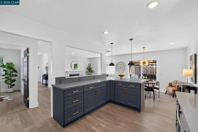 2755 Eastgate Ave, Concord, CA 94520