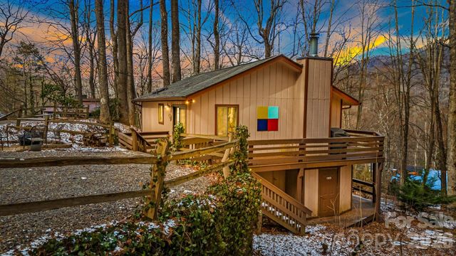 76 Shirley Drive, Maggie Valley, NC 28751
