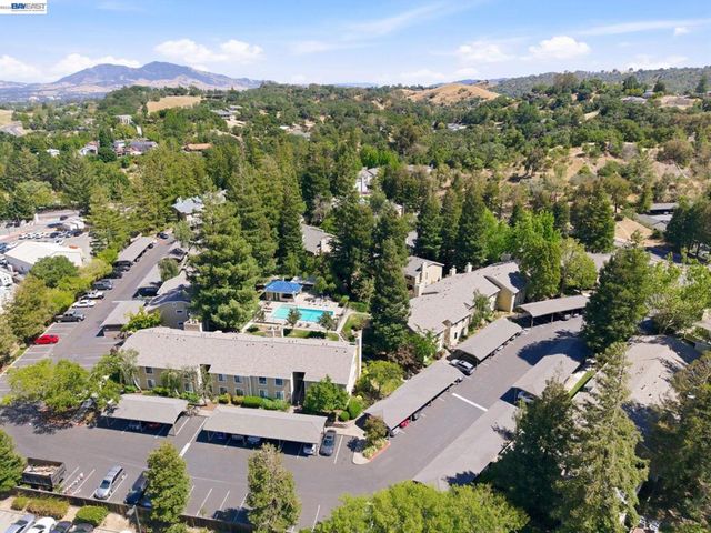 709 Center Ave, Martinez, CA 94553