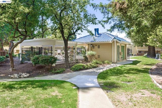 709 Center Ave, Martinez, CA 94553
