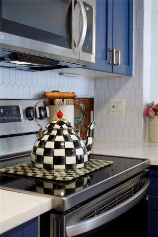 770 Claughton Island Dr 1705, Miami, FL 33131