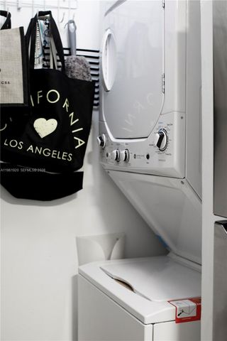 770 Claughton Island Dr 1705, Miami, FL 33131