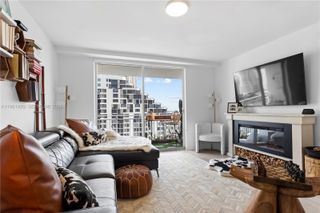 770 Claughton Island Dr 1705, Miami, FL 33131