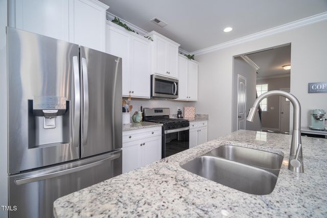 2207 Campbell Loop, Burlington, NC 27215