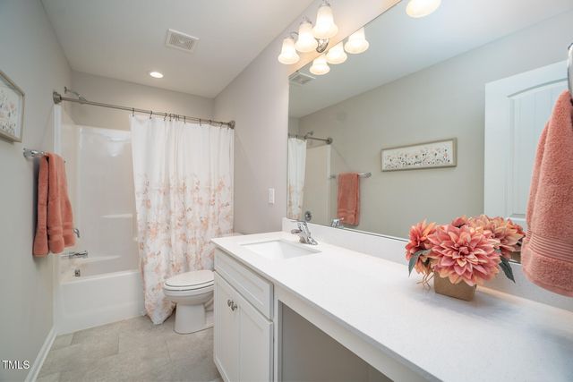 2207 Campbell Loop, Burlington, NC 27215