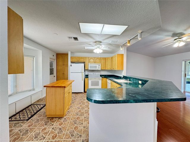 21606 ROSEWOOD COURT, Lutz, FL 33549