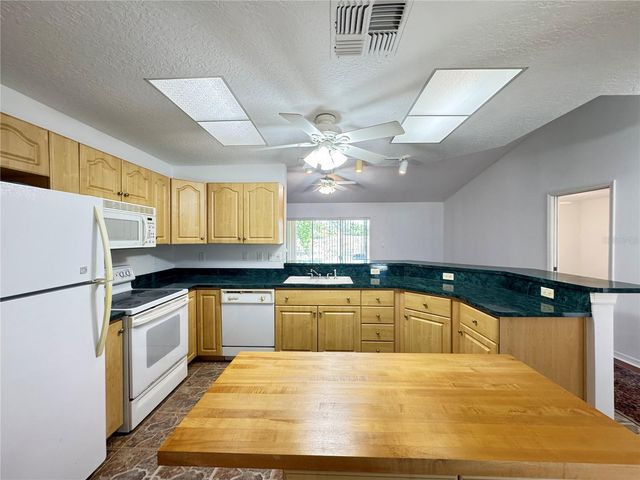 21606 ROSEWOOD COURT, Lutz, FL 33549