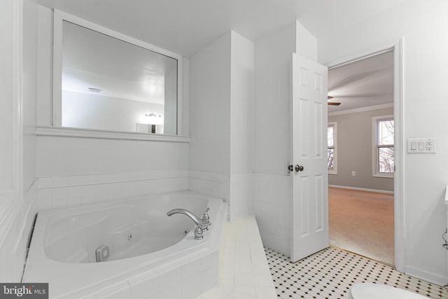 7438 EMERALD DR, Manassas, VA 20109