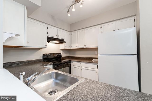 7438 EMERALD DR, Manassas, VA 20109